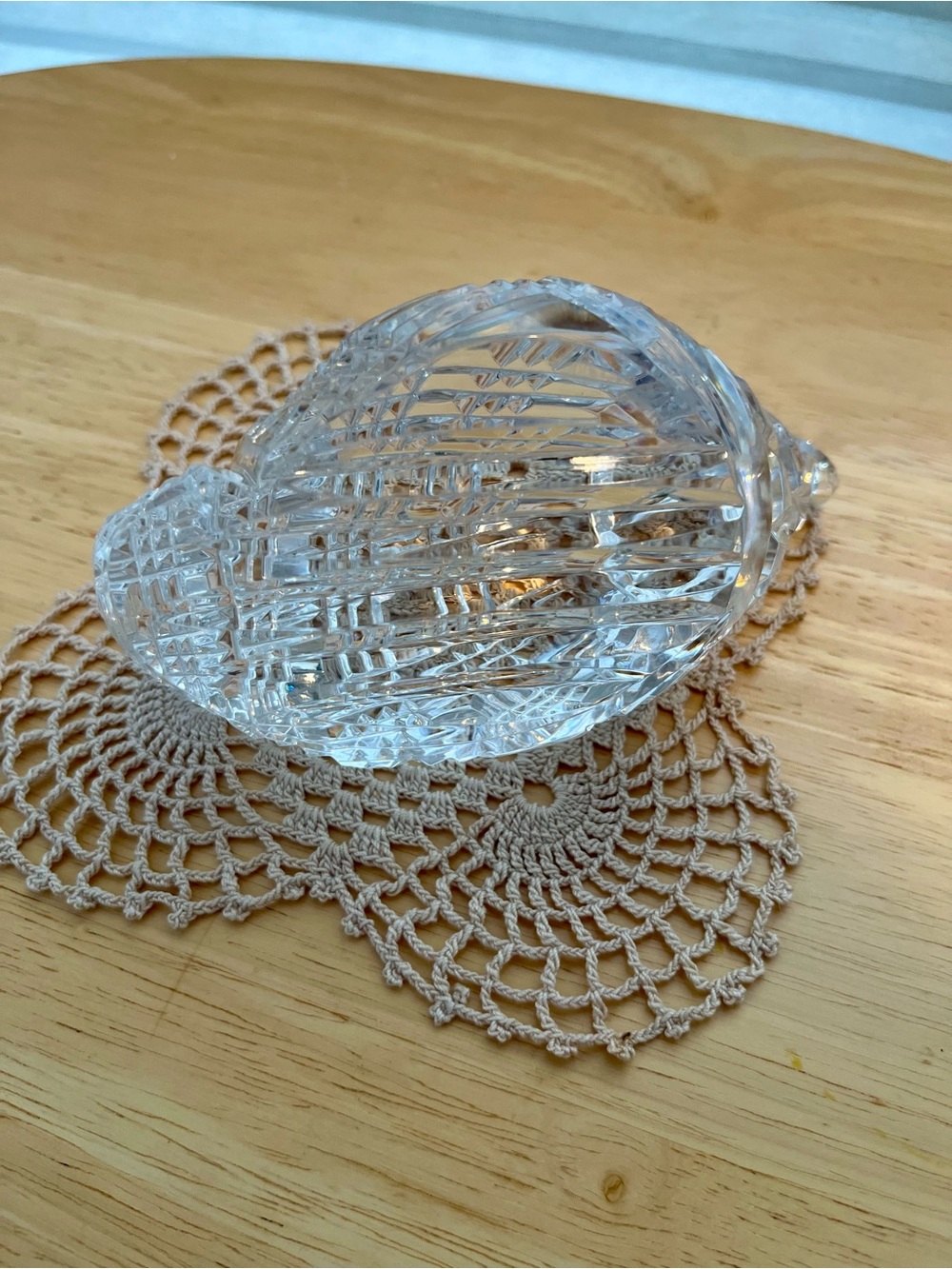 Waterford Decorative Seashell Crystal Paperweight - Picture 3 of 3